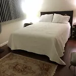 Hollywood Hills Private Room