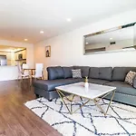 New 3Bd In Venice, Two Steps From The Beach!