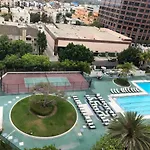 Barrington Plaza