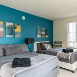 2 Bedroom Condo With A View Near The Grove