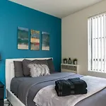 2 Bedroom Condo With A View Near The Grove