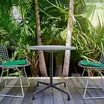Palms Place
