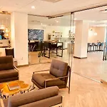 Popular Luxury Studio In The Heart Of Los Angeles