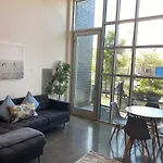 La Loft Apartments Near The Beach