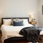 3Br 2Bthr House In Culver City-Midcity