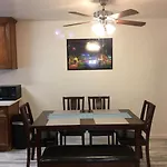 Hollywood 7 Star Motel