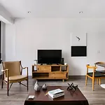 Beautiful And Cozy 2-Bedroom & 1 Bath In Dtla