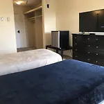 Budget Beverly Hills Suites