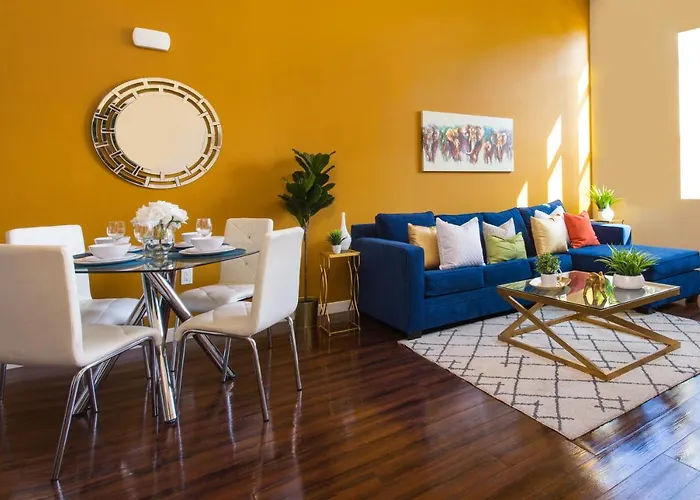 Hollywood Ultimate Suites