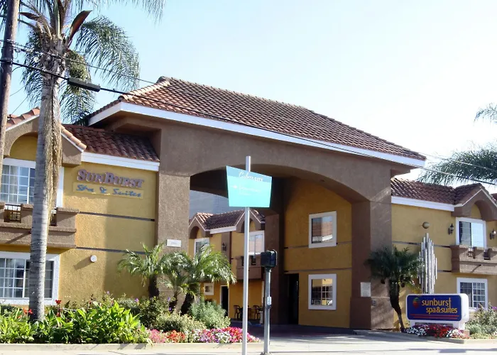 Sunburst Spa & Suites Motel