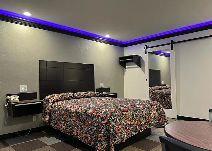 Parlour Motel