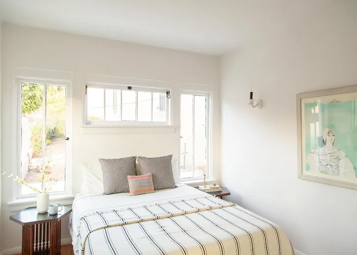 Gorgeous Home In Trendy Echo Park