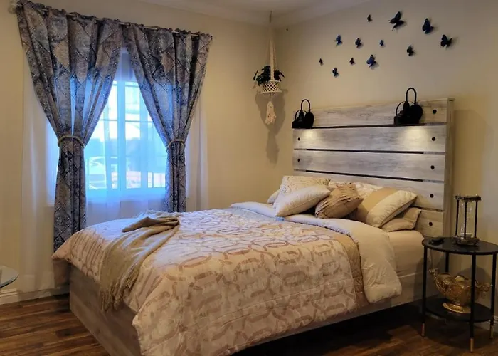 Adorable Modern Guesthouse With Full Kitchen