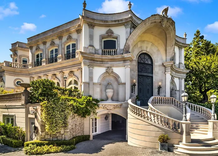 Chateau De Laurel