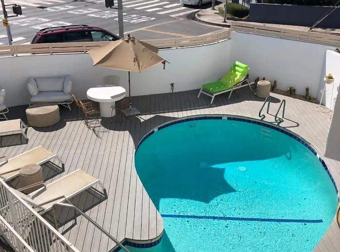 The Housing La