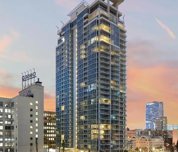 Level Downtown La South Olive