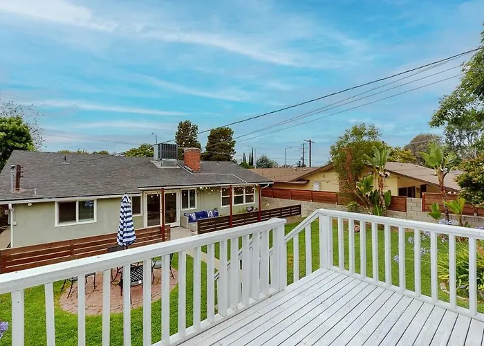 Luxury La Home-Cheviot Hills -Lovely Yard