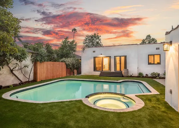 Luxury Home In West Hollywood, Sleeps 12
