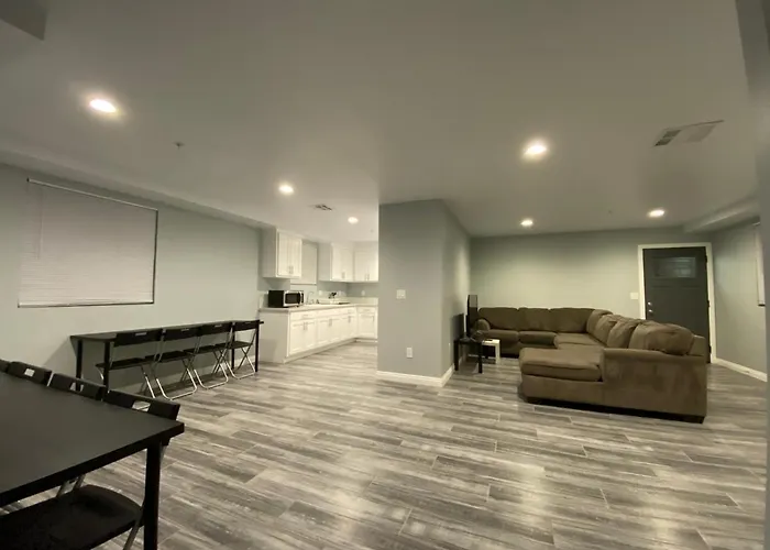 Modern Hostel Paying Onsite
