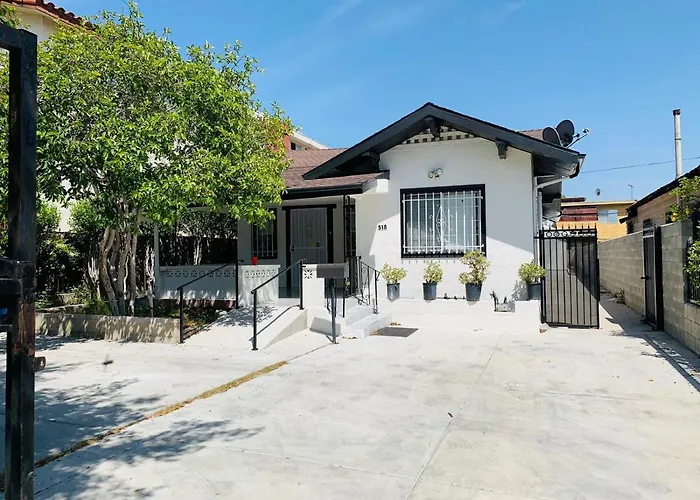 Hollywood\'S Best Homes For The Soul