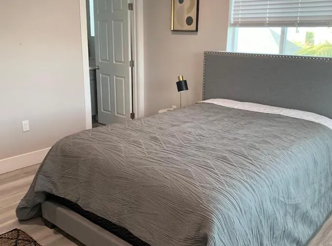 Private Room In New Appartment With Full Bath