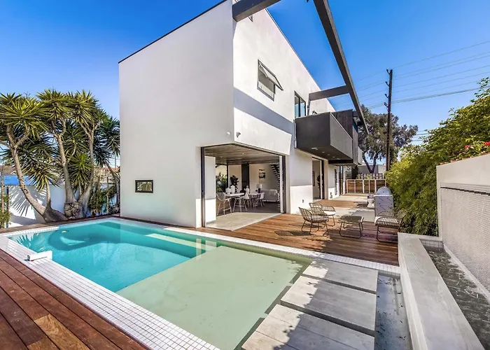 Luxurious Venice Oasis Home