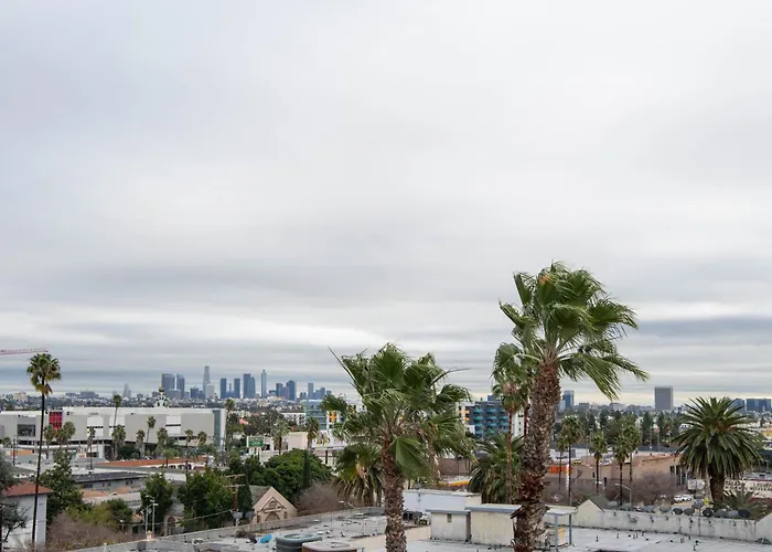 Heart Of Hollywood 2 Bedroom Suite