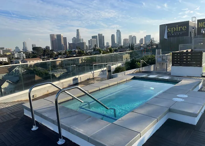 Luxury Downtown Los Angeles Penthouse Condo With Skyline Views