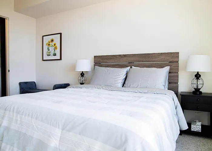 One Bedroom Gem In Weho