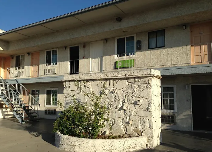 Economy Inn