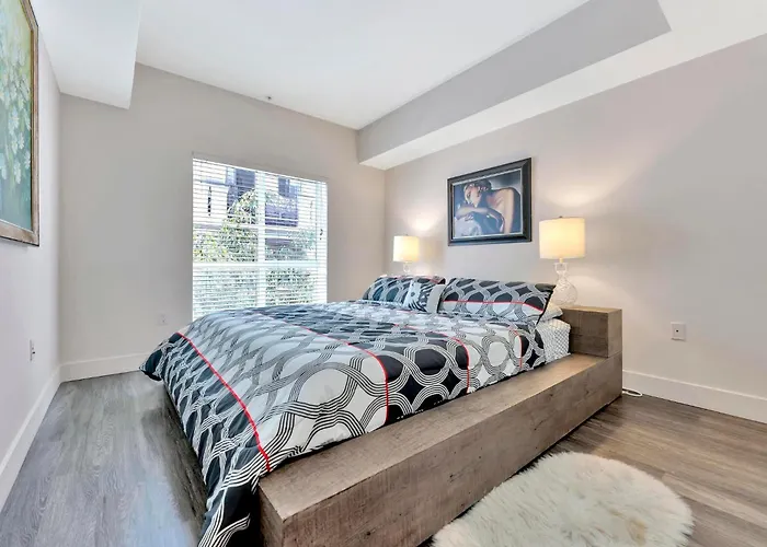 1 Luxury Apartment