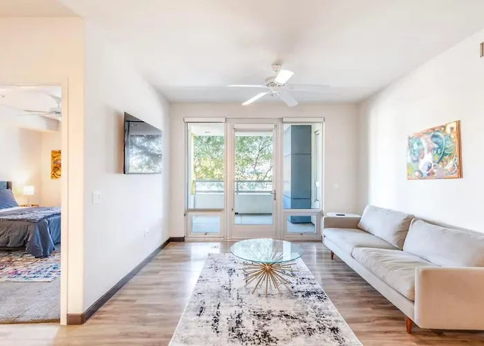 2Br Modern Luxury Condo Weho