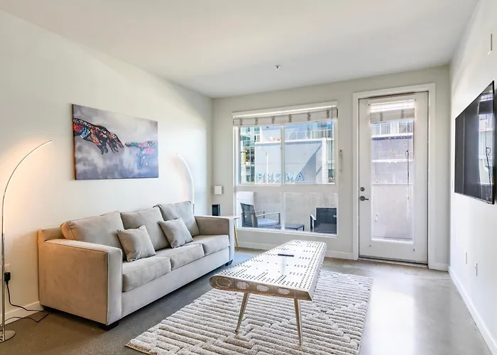New 2Br Luxury Apartment Hollywood