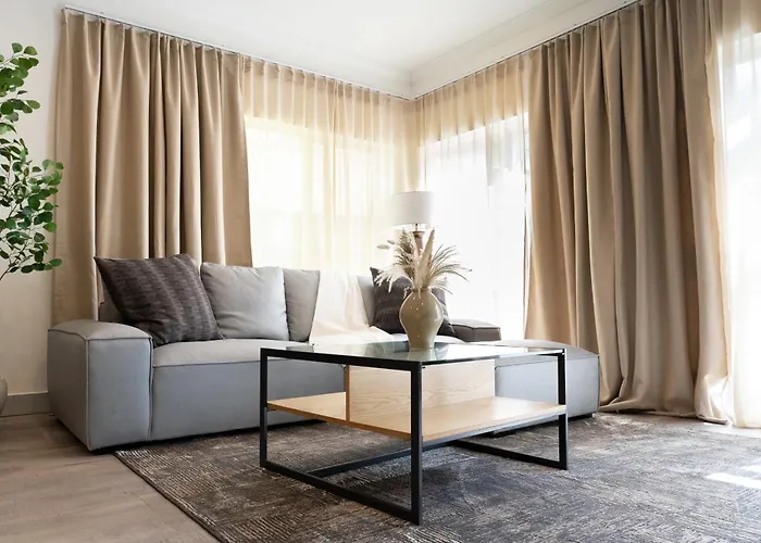 Charming 2Bd Condo On Sunsetstrip