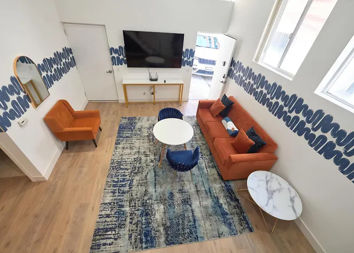 Serene 1-Br Home Ideal Stay For A Party Of 4