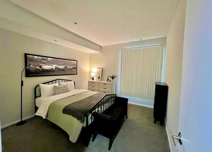 Shared House Hollywood Hideaway Heart Of Fame