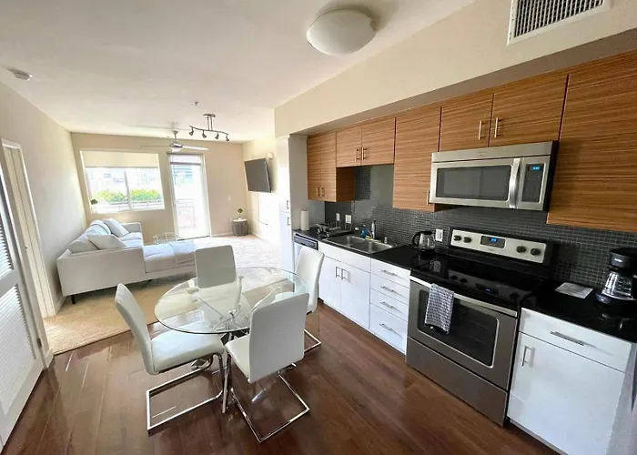 Luxury 2 Bedroom 2 Bathroom With Fitness Center And Pool
