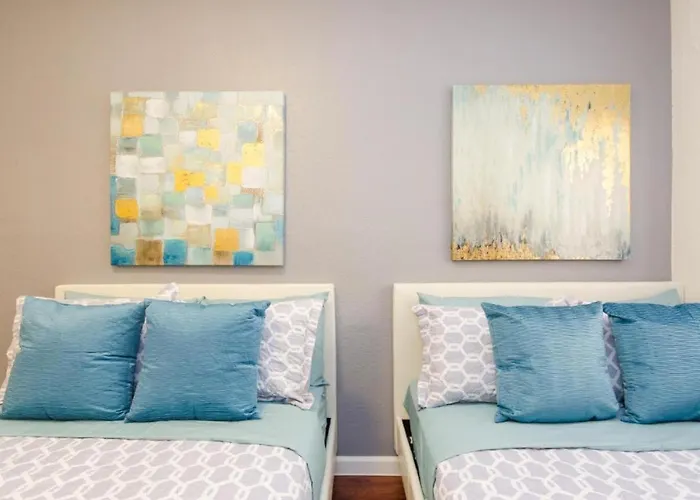 Snug Studio Apartment In The Heart Of Hollywood
