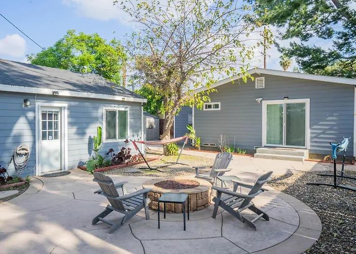 1 Bd Guest House In La Perfect For Long Term Stay