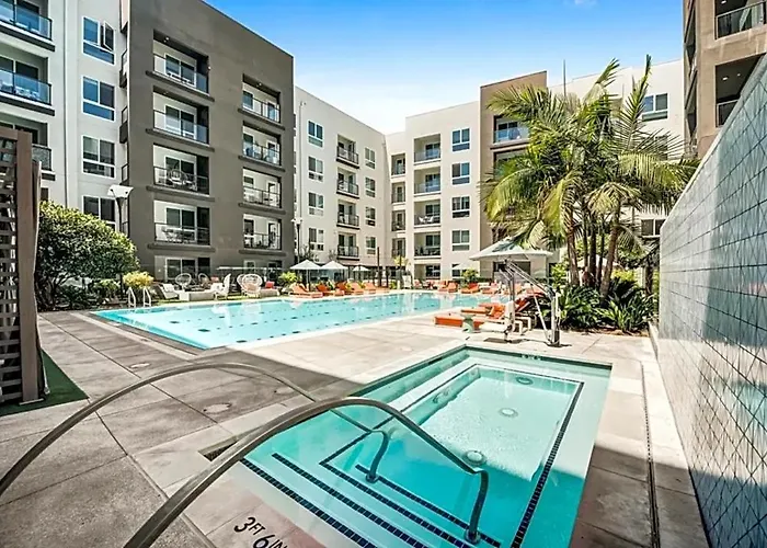 Marina Condo W Free Parking