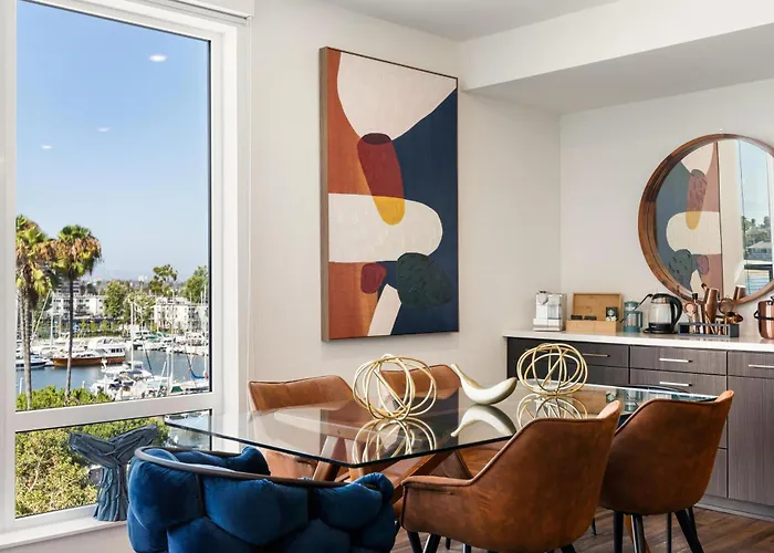 Sky-High Elegance Waterfront Penthouse 4 Beds