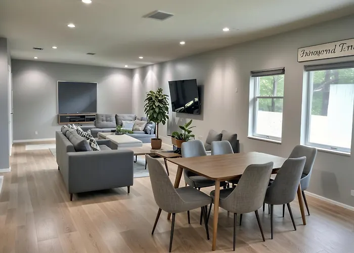 Stayspro - Hollywood Homes Minutes To Everything Spacious And Free Parking