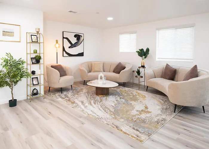 Cozy La Suite Near Usc And Downtown Attractions- Private Room With Shared Access