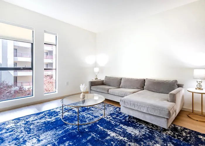Luxurious 2Br Hollywood Condo
