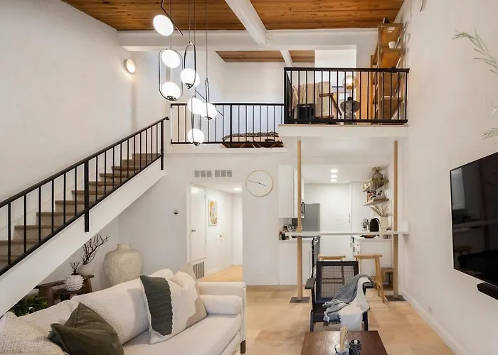 Mediterranean La Loft W Pool, Fitness Room & Tennis Courts