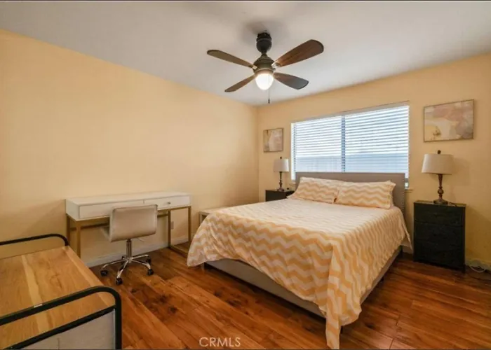 Covello Charming Room Prime Location Exceptional Amenities