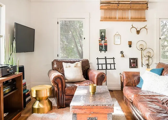 Cozy Hillside Cabin In Silverlake, Echo Park