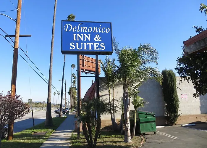 Delmonico Motel