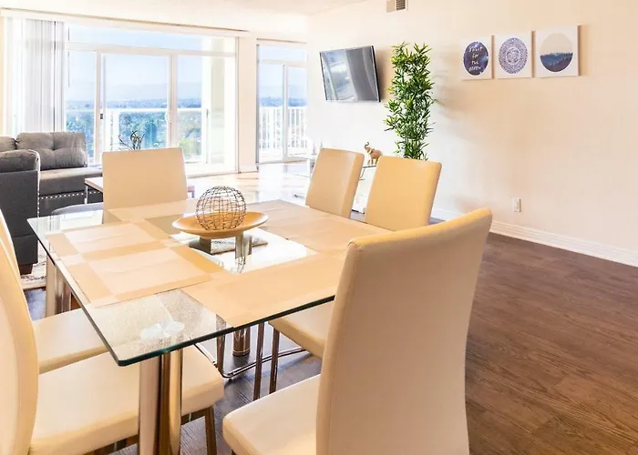New 3Bd In Venice, Two Steps From The Beach!