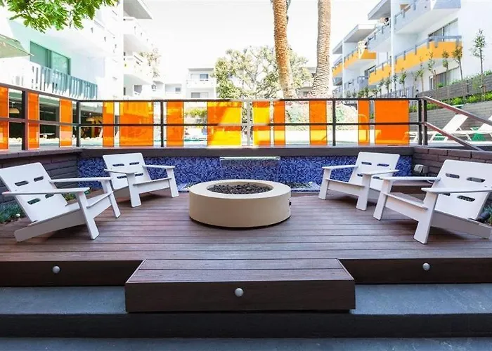 Popular Luxury Studio In The Heart Of Los Angeles